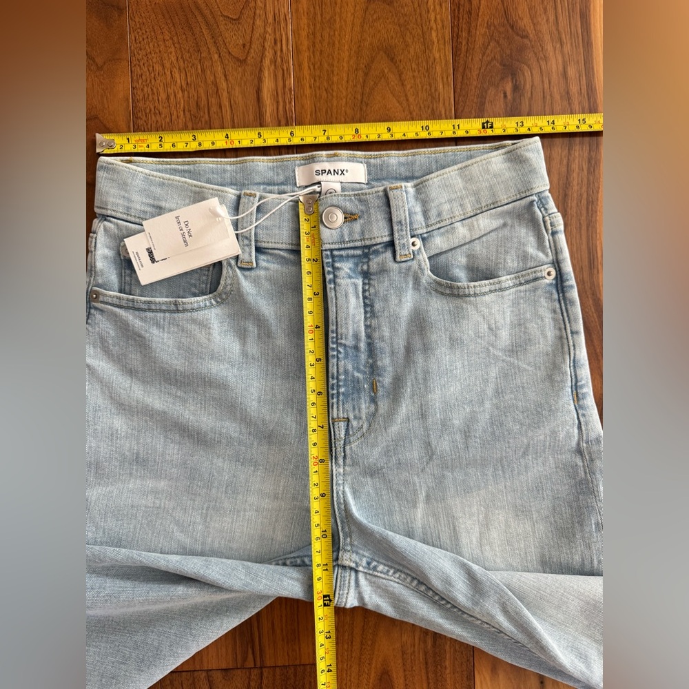 NWT Spanx Lycra Fitsense Slim Straight Jeans in Turner Wash Sz 6 - Picture 14 of 16